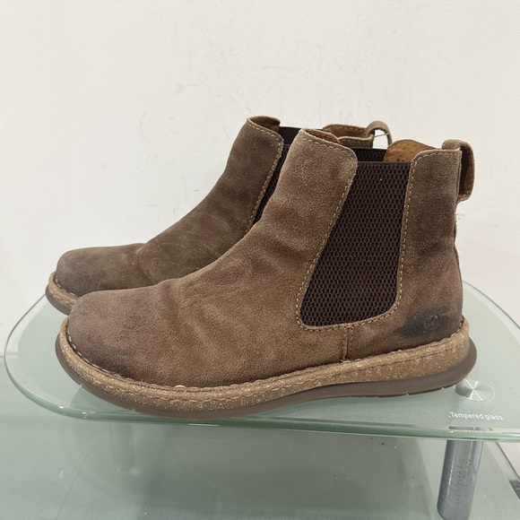 NWOT BORN Men's Brody Handcrafted Leather Chelsea Boot, Brown - Size US 9,5 - Picture 1 of 10